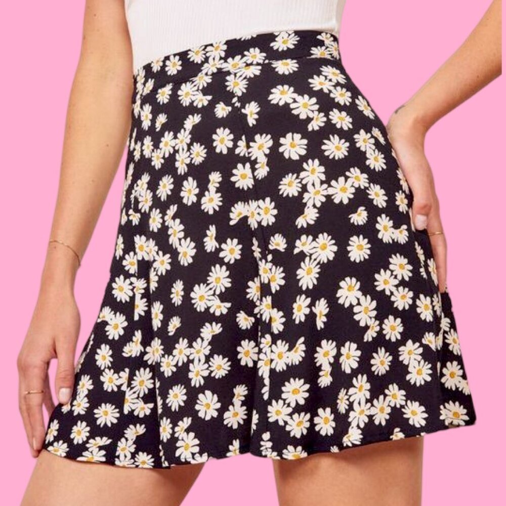 Reformation Flounce Skirt, Daisy Pattern, Size 0